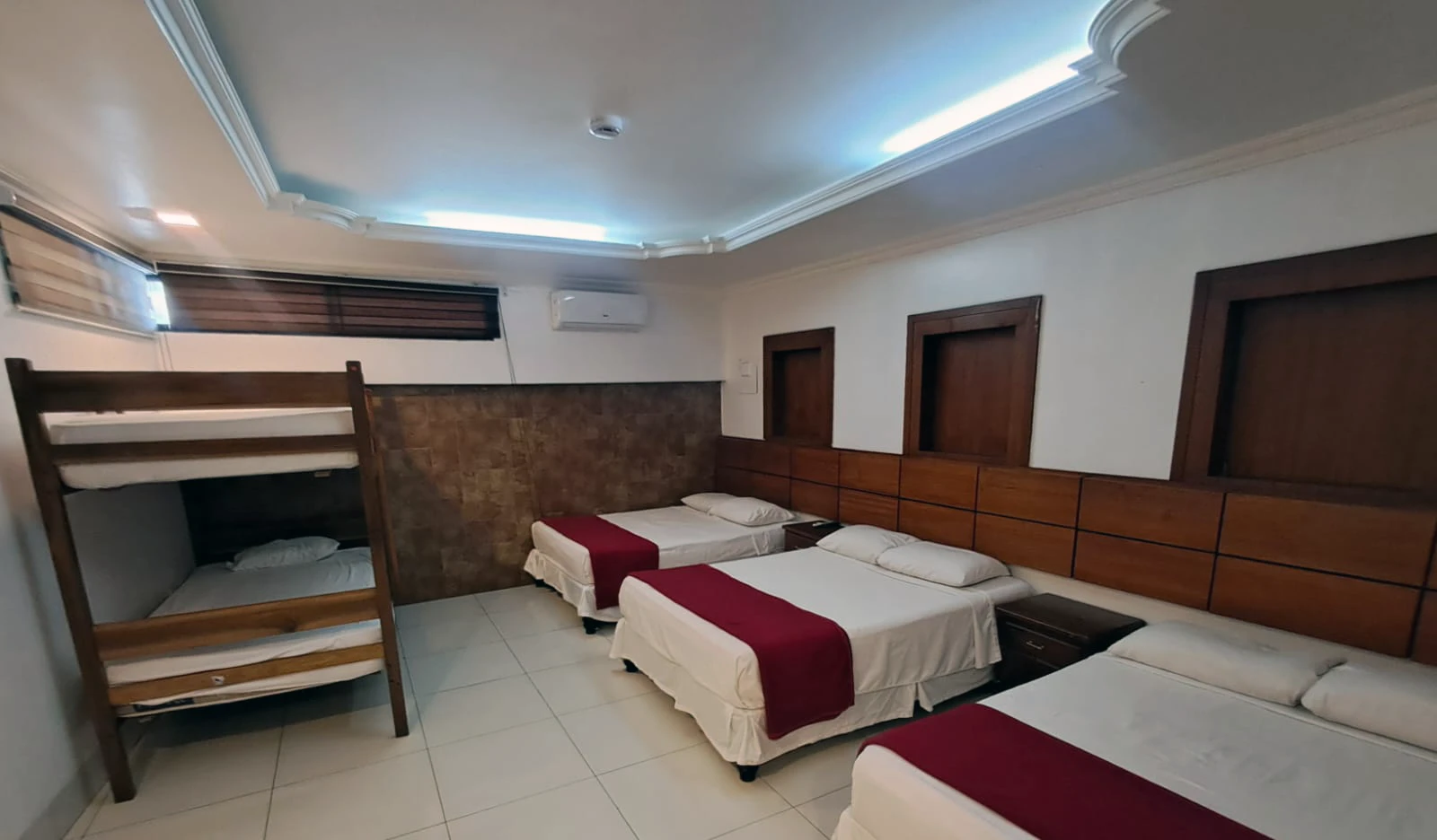 habitacion quintuple en guayaquil