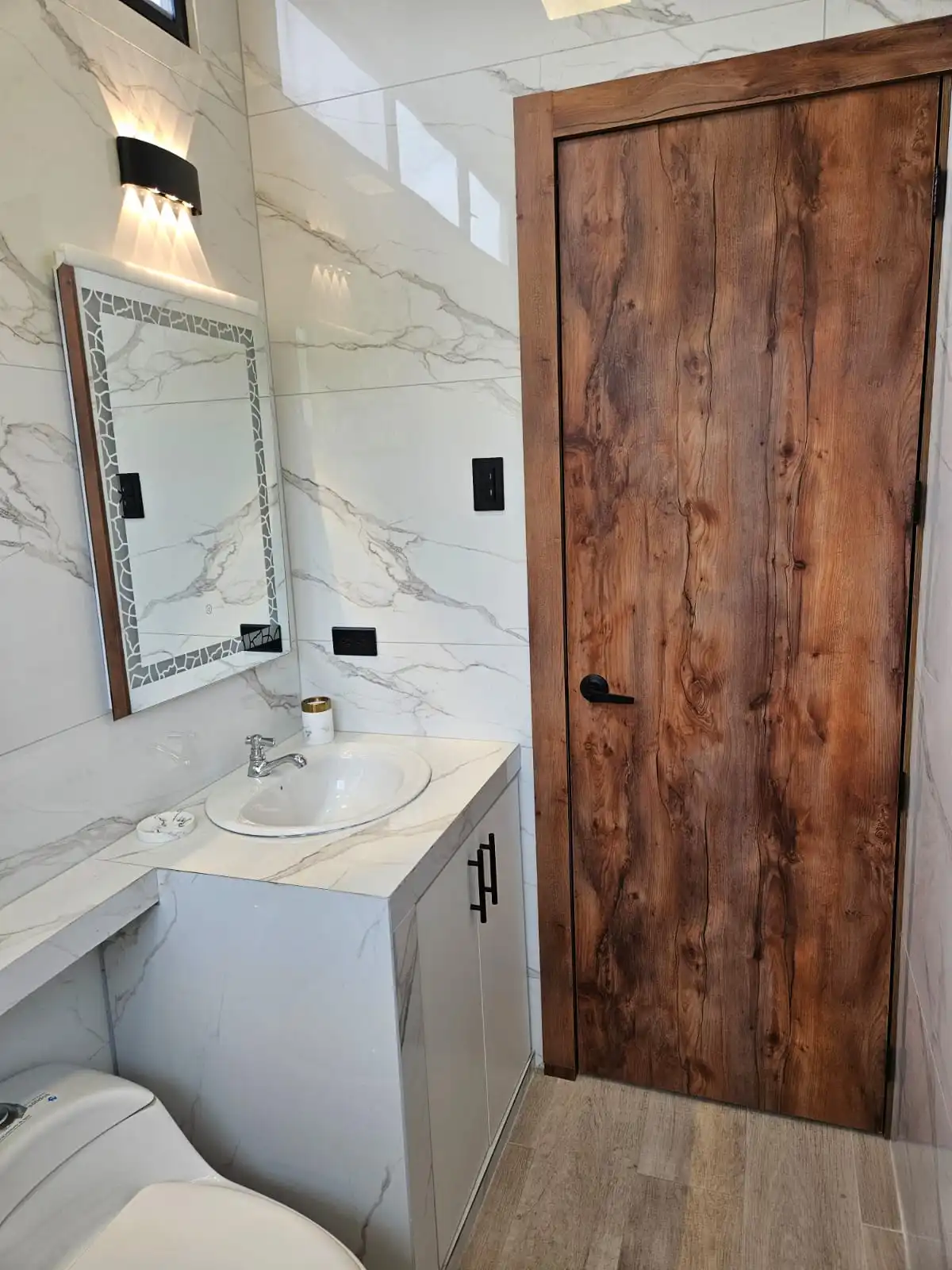 mini suite amobada baño