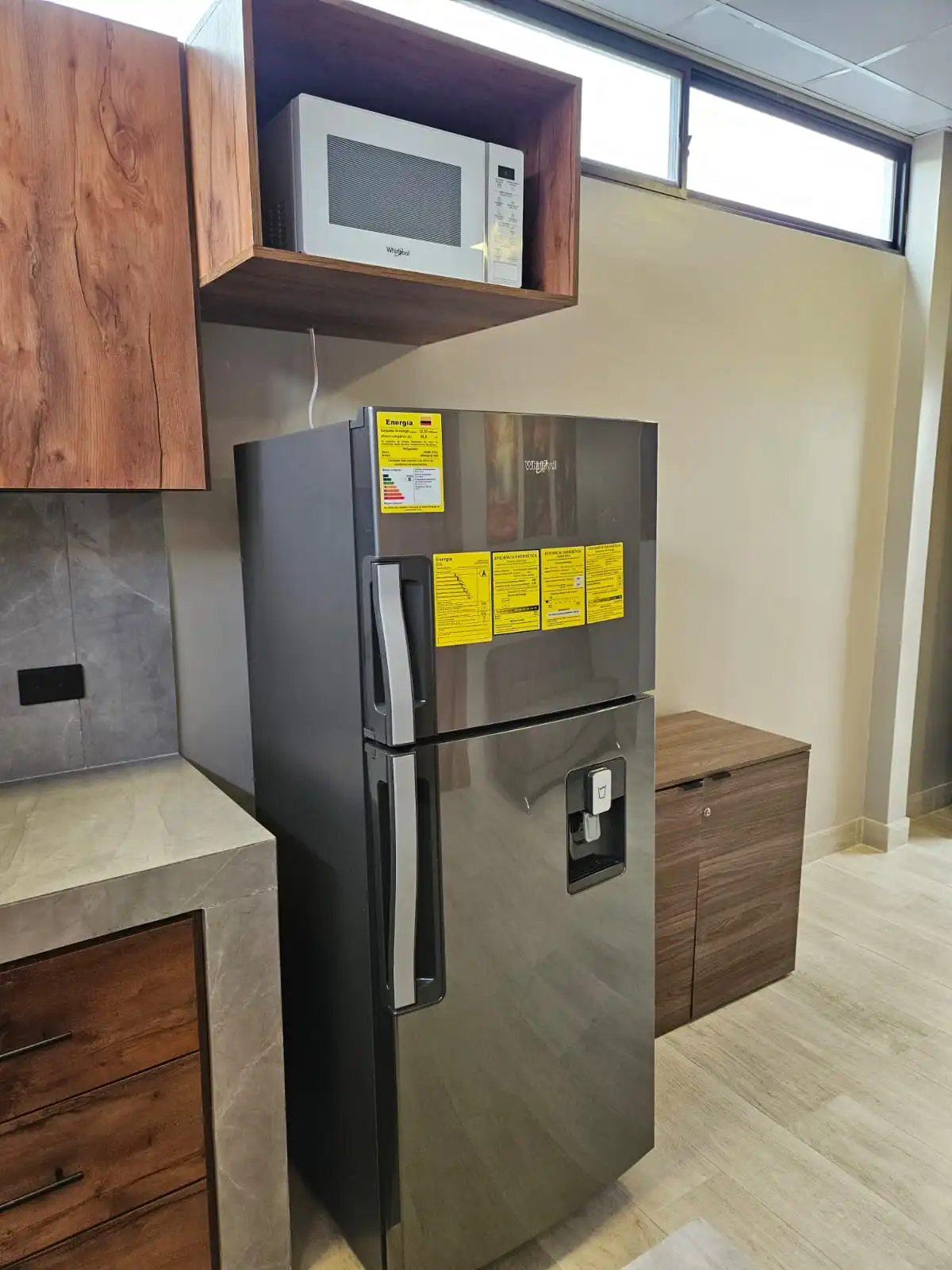 mini suite amobada cocina