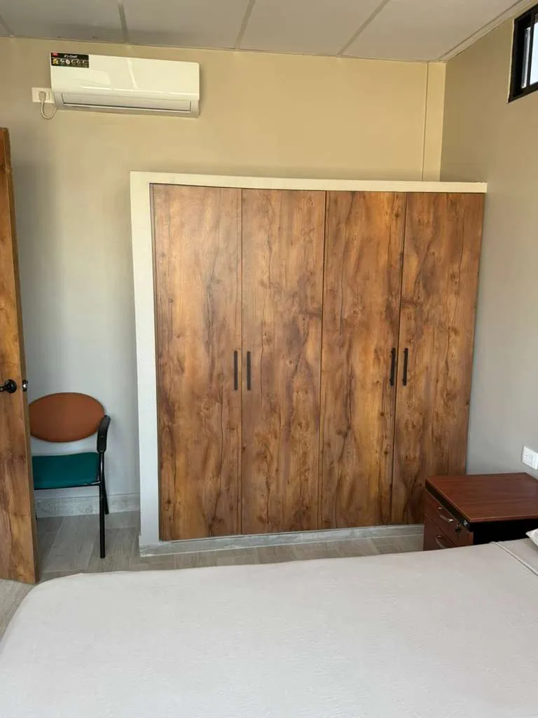 mini suite amobada habitacion